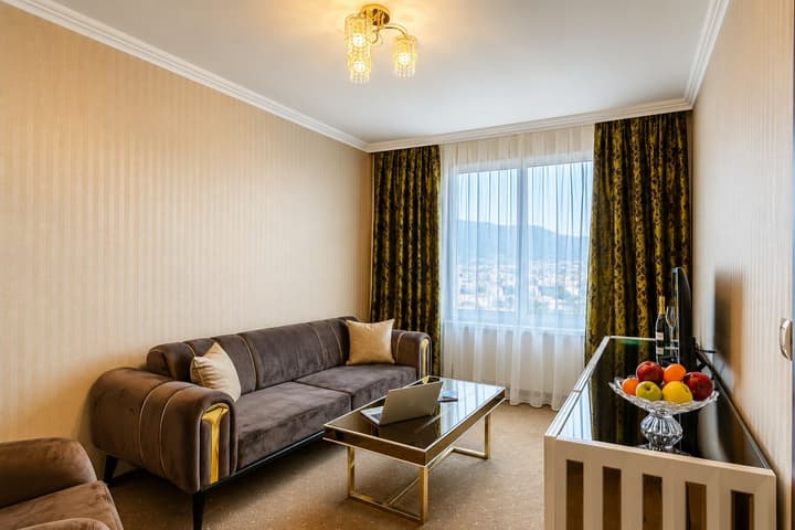 Astoria Grand Hotel