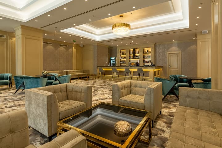 Astoria Grand Hotel