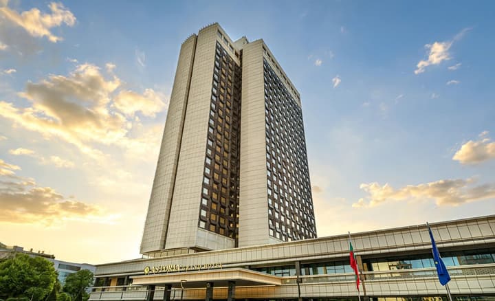 Astoria Grand Hotel