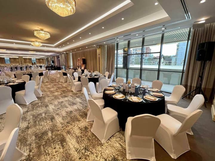 Astoria Grand Hotel