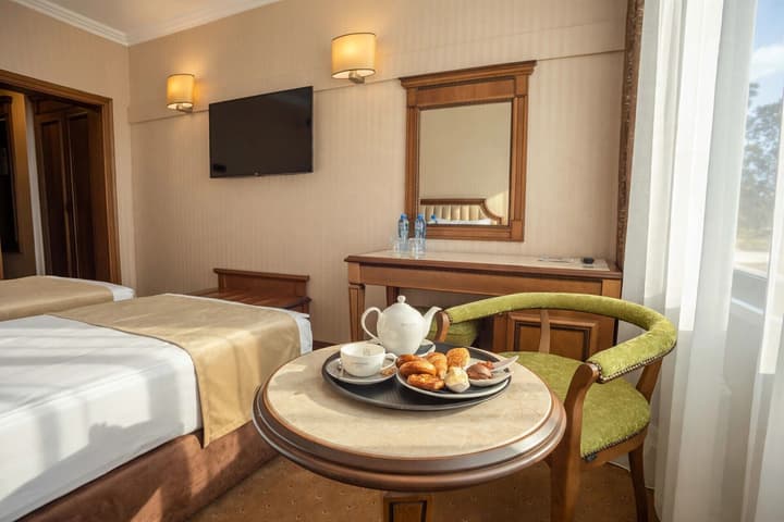 Astoria Grand Hotel
