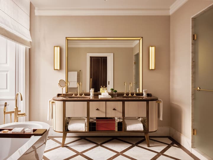Rosewood Vienna