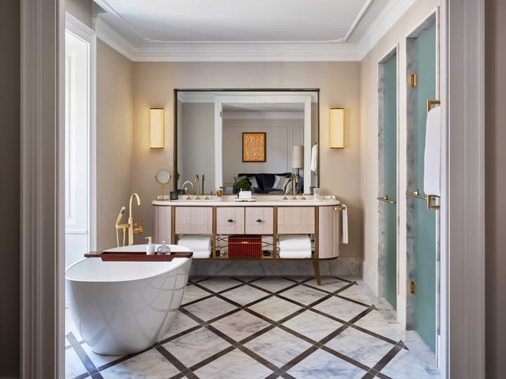 Rosewood Vienna