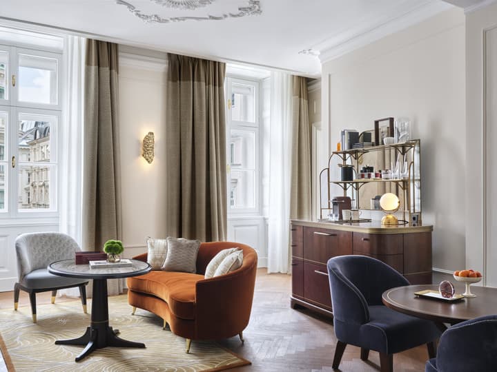 Rosewood Vienna