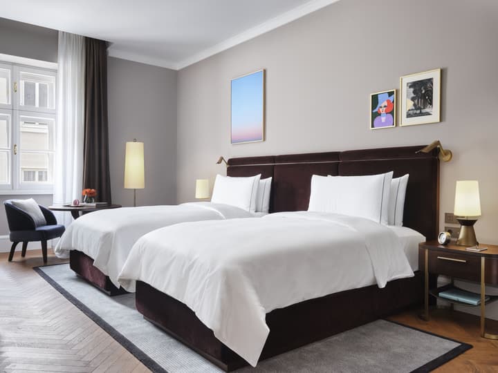 Rosewood Vienna