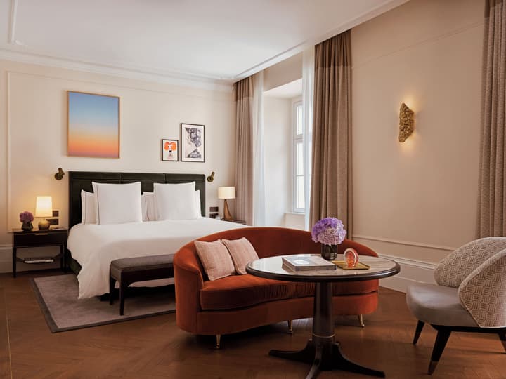 Rosewood Vienna