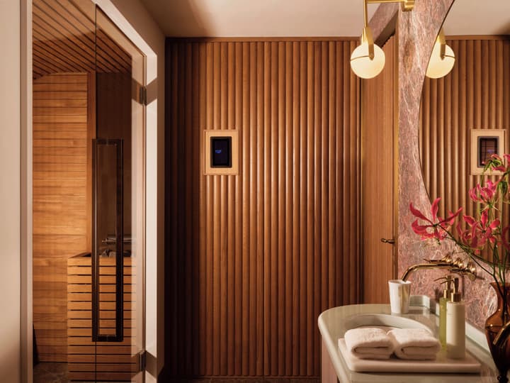 Rosewood Vienna