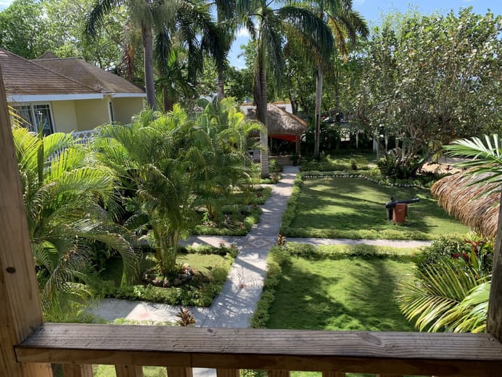 Relax In Jamaica - Enjoy 7 Miles Of White Sand Beach! 1 Bedroom Villa by RedAwning