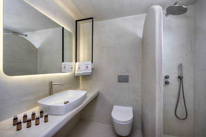 Aelia Luxury Suites