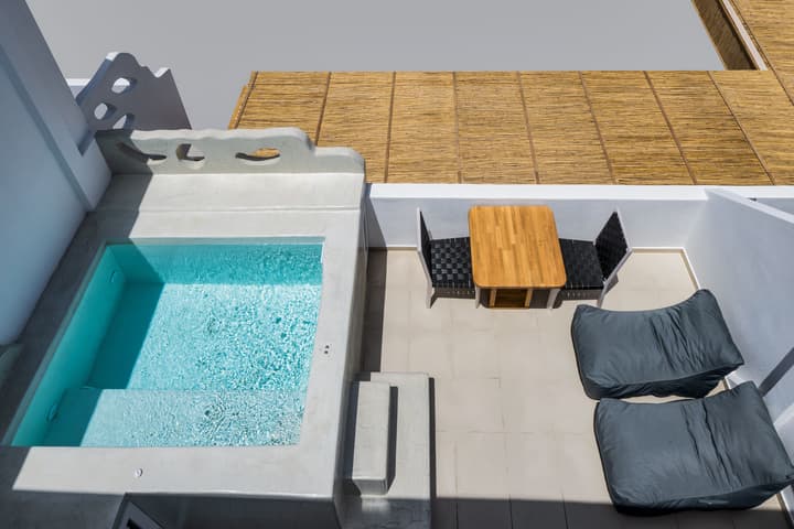 Aelia Luxury Suites