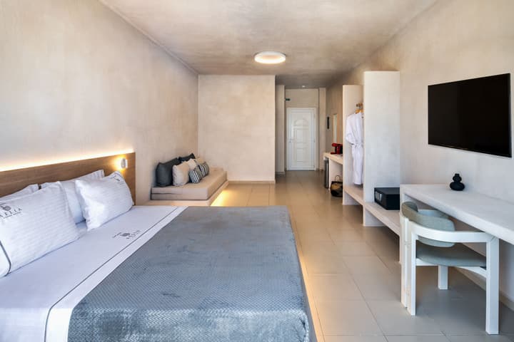 Aelia Luxury Suites