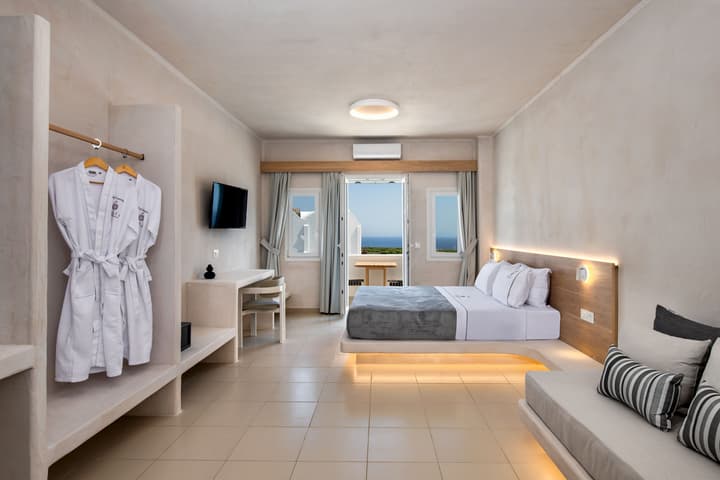 Aelia Luxury Suites