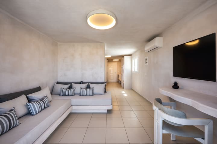 Aelia Luxury Suites