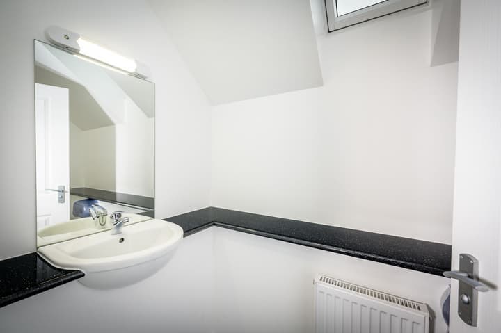 Loch Ness Bunk Inn