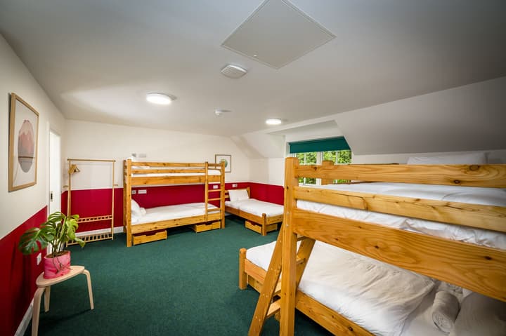 Loch Ness Bunk Inn