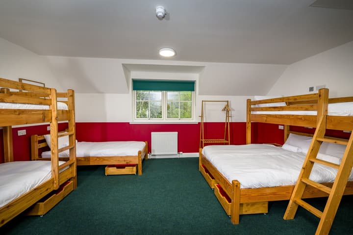 Loch Ness Bunk Inn