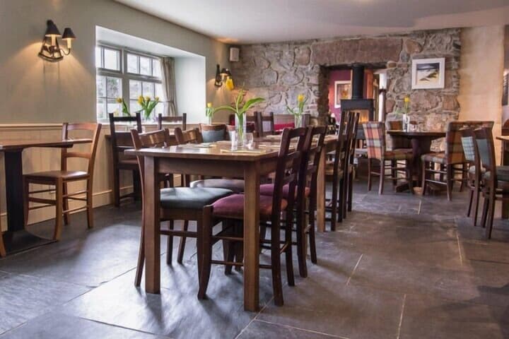 Loch Ness Bunk Inn