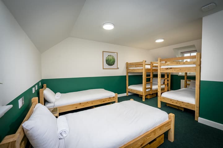 Loch Ness Bunk Inn