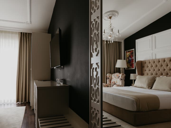 Flower Hotels & Resorts