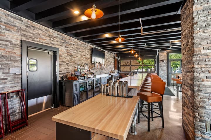 Cobblestone Hotel & Suites - De Pere/Green Bay