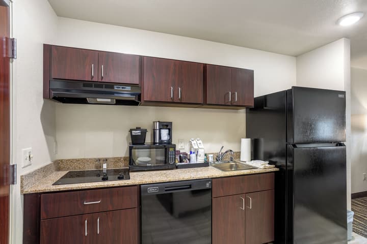 Cobblestone Hotel & Suites - De Pere/Green Bay