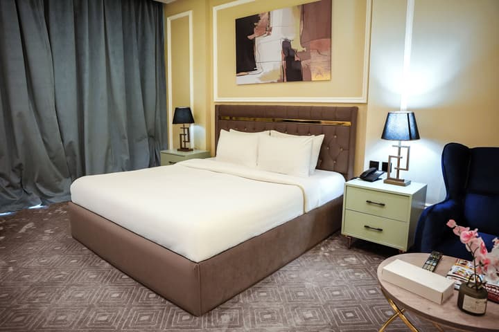 Al Mansour Plaza Hotel