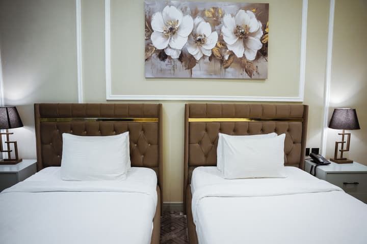 Al Mansour Plaza Hotel