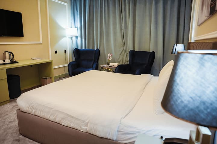 Al Mansour Plaza Hotel