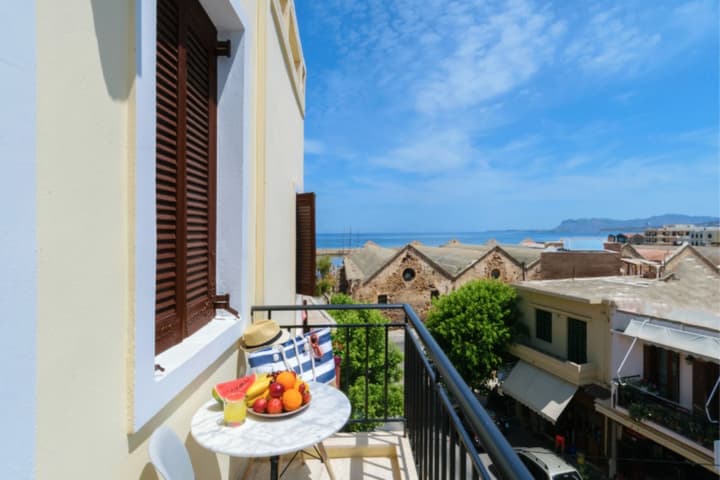 Diamond Suites