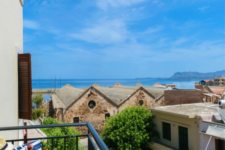 Diamond Suites