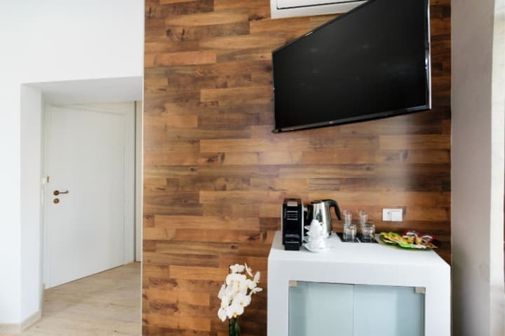 Diamond Suites