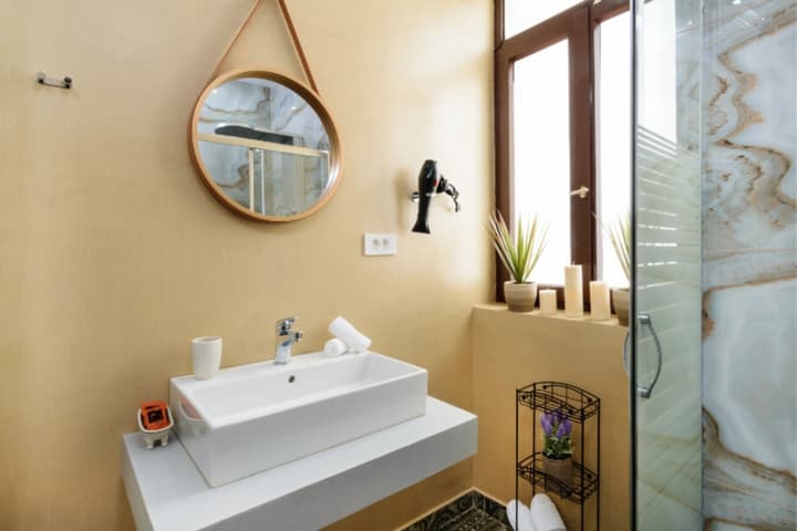 Diamond Suites