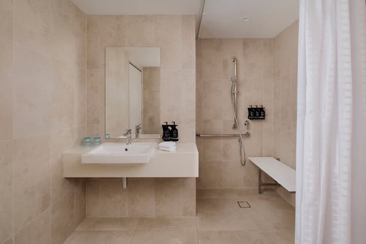 Holiday Inn & Suites Sunshine Coast by IHG