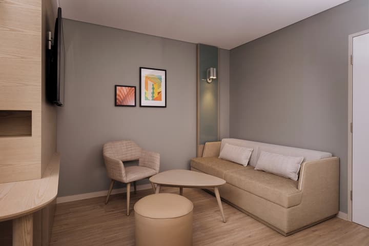 Holiday Inn & Suites Sunshine Coast by IHG