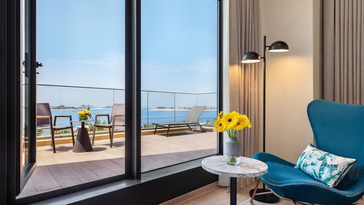 voco Dubai the Palm by IHG