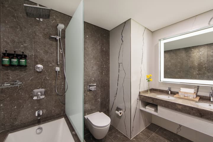 voco Dubai the Palm by IHG