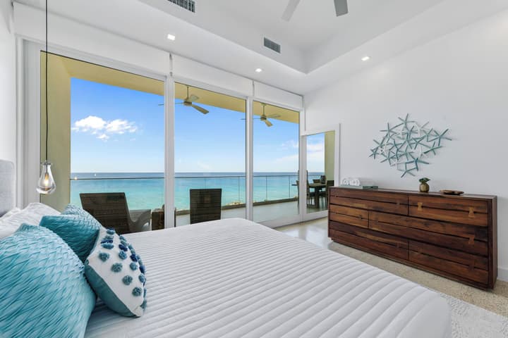 Cayman Luxury Rentals at Lighthouse Point Residences