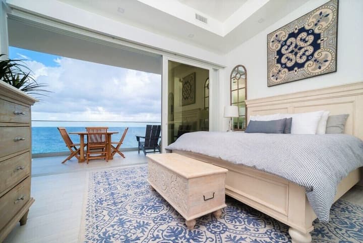 Cayman Luxury Rentals at Lighthouse Point Residences