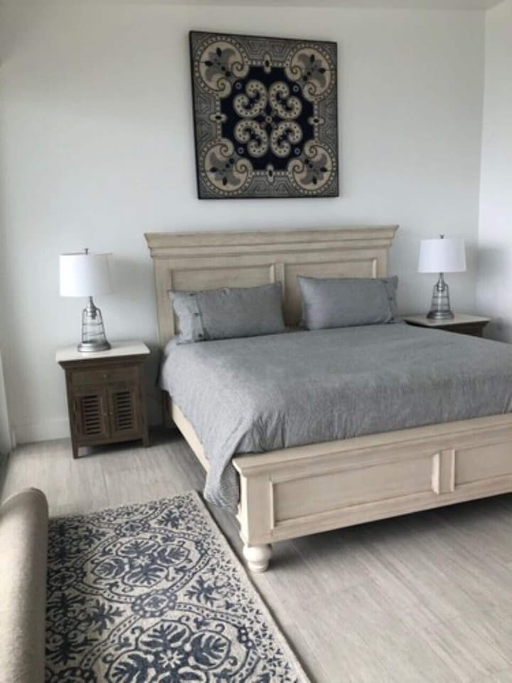 Cayman Luxury Rentals at Lighthouse Point Residences