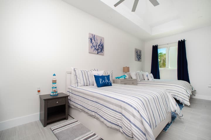 Cayman Luxury Rentals at Lighthouse Point Residences