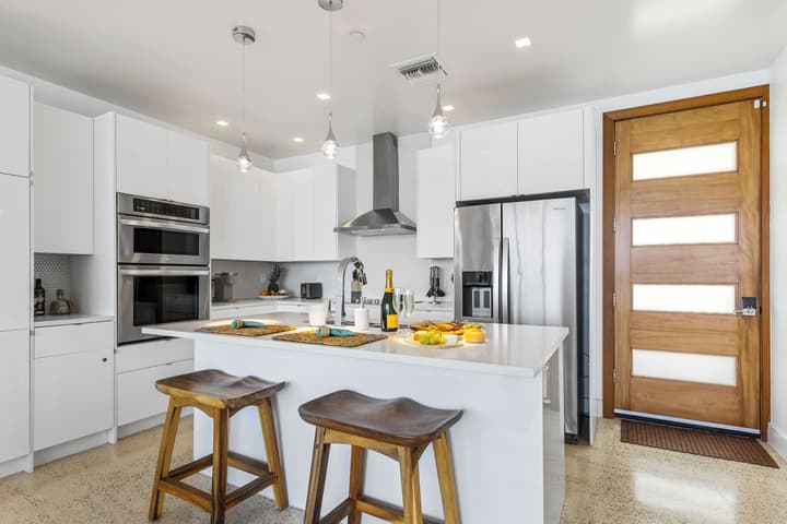 Cayman Luxury Rentals at Lighthouse Point Residences