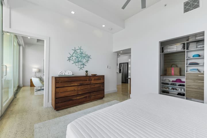 Cayman Luxury Rentals at Lighthouse Point Residences