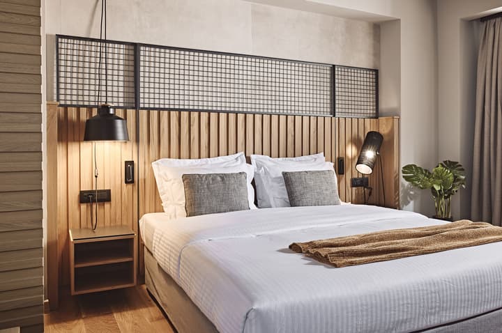 Cama Luxury Suites Glyfada
