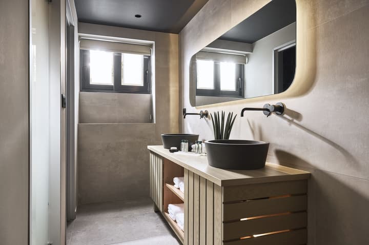 Cama Luxury Suites Glyfada
