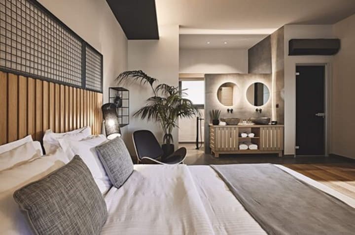 Cama Luxury Suites Glyfada