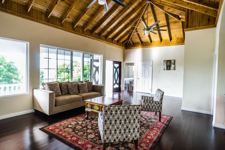Blue Paloma Bed & Breakfast
