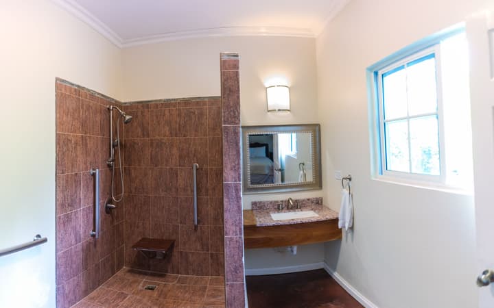 Blue Paloma Bed & Breakfast