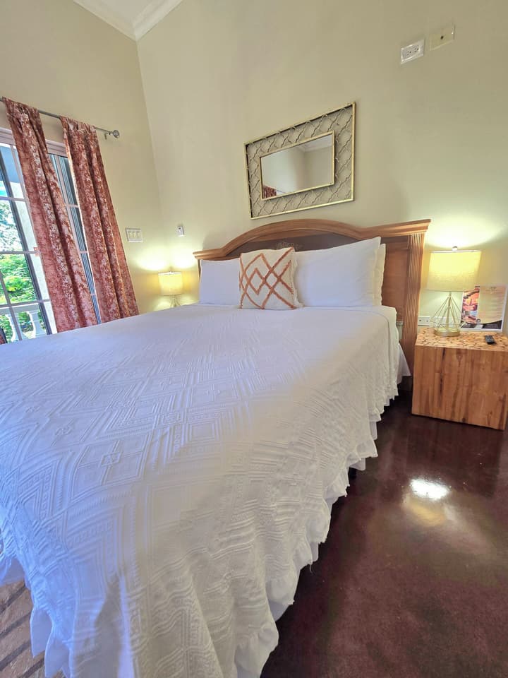Blue Paloma Bed & Breakfast