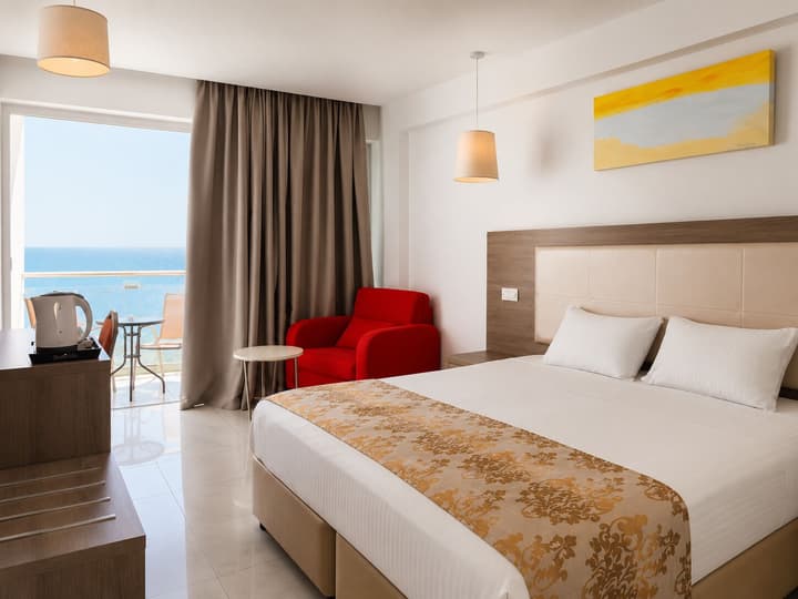 Corfu Hotel