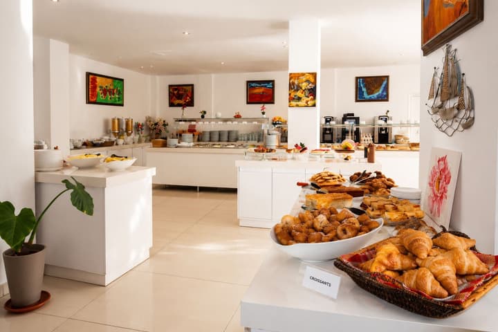 Corfu Hotel